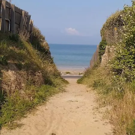 La Chaloupe Gites De Mer Jullouville-les-Pins Buitenkant foto